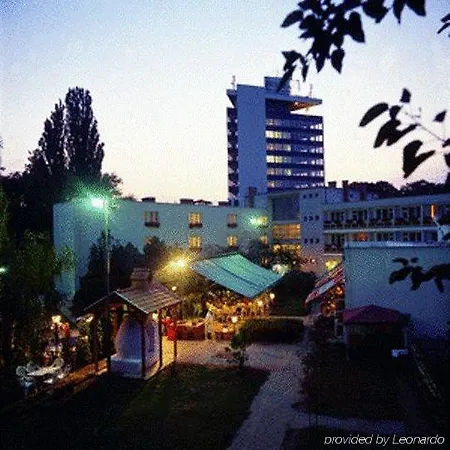 Nagyerdo Hotel Debrecen